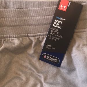 UNDER ARMOUR- NWT. Men’s gray jogger